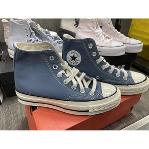 Brand new Converse sneakers🌺👟🥰❤️